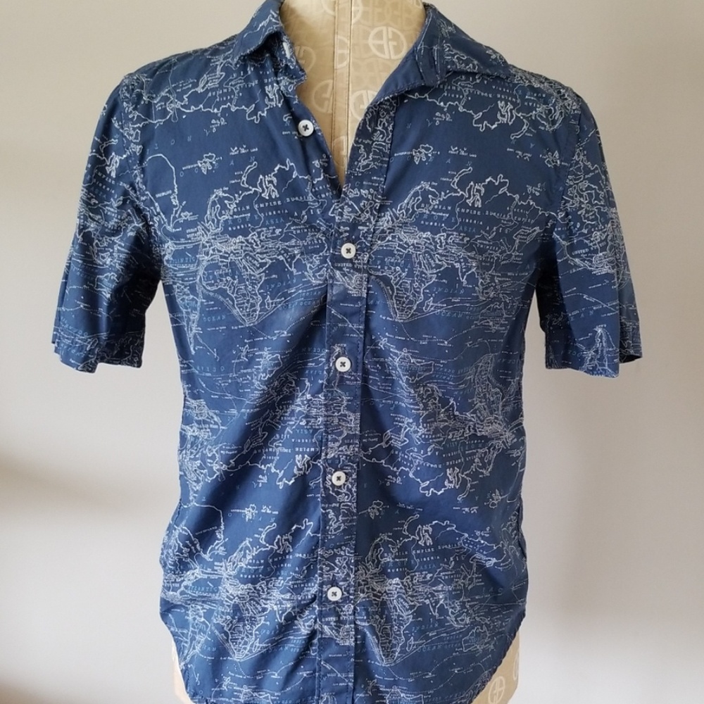 EUC Tucker + Tate Big Boys Travel Map Shirt